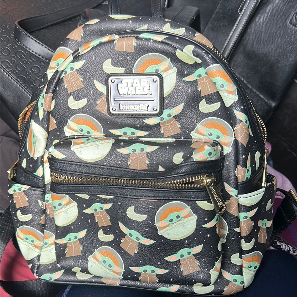 Loungefly Star Wars Baby Yoda Mini Backpack